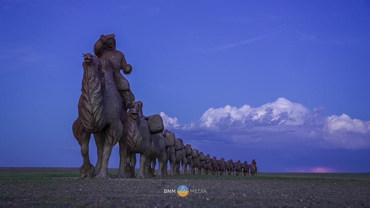 Camel Caravan 1